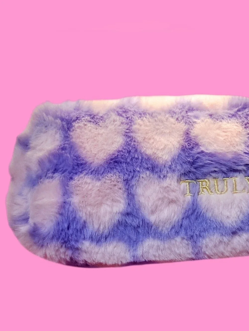 *🩷Truly Beauty Fuzzy Heart Cosmetic Bag💜